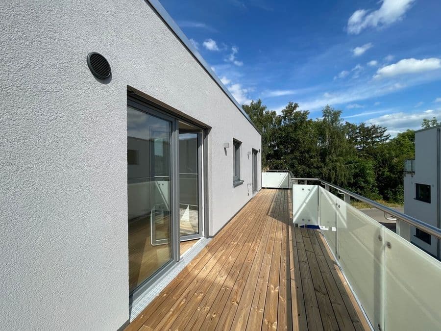 Luxus am Himmel: Klimatisiertes, energieeffizientes A+ Penthouse, Rodenberg