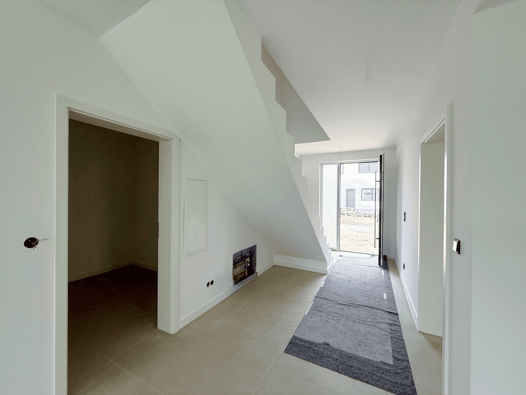 Exklusiver Neubau – Moderne Doppelhaushälfte mit Dachterrasse, Garten und hochwertiger Ausstattung, Bild 2