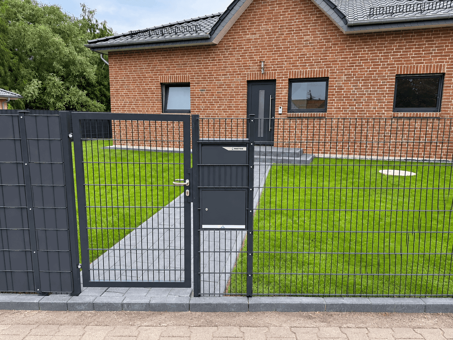 Ihr neues Zuhause: Großzügiger Neubau-Bungalow mit 6 Zimmern, Garten und Energieklasse A+, Bild 3